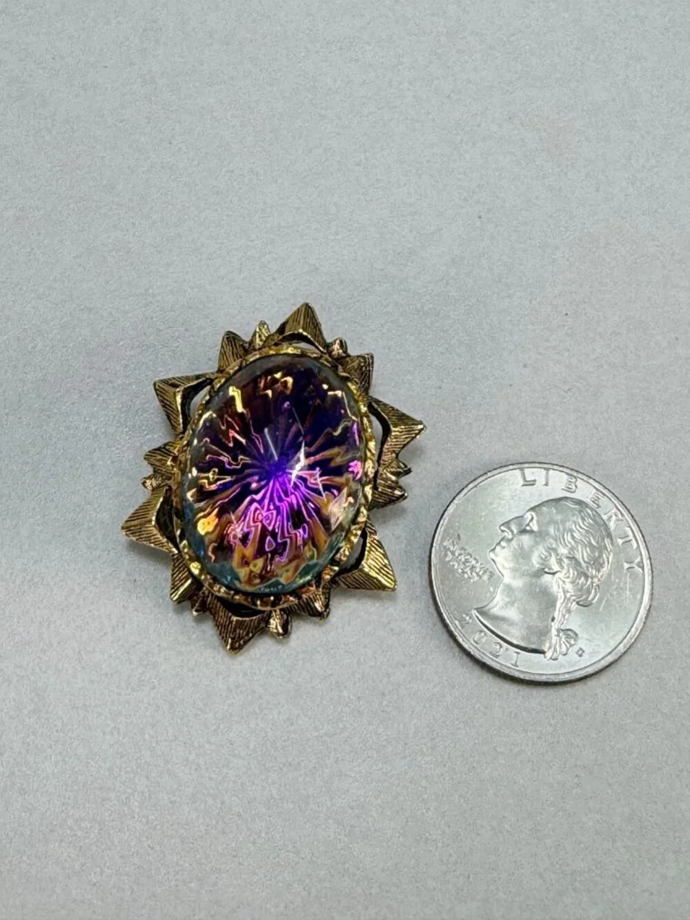 Vintage Gold Tone Purple Art Glass Brooch Iridescent Cabochon Statement Pin